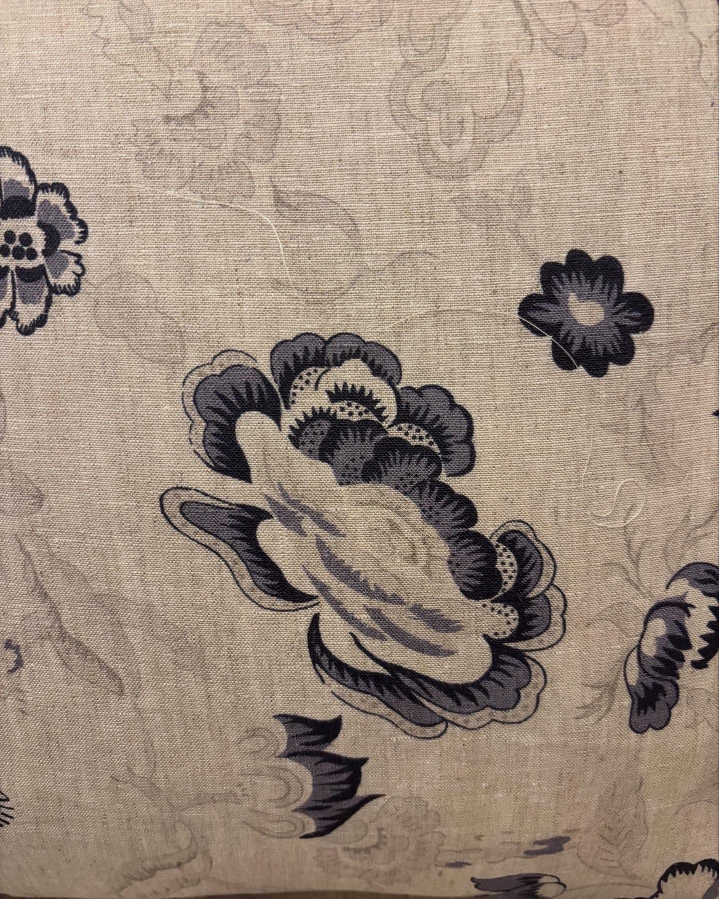 English Linen Floral Cushions - Navy