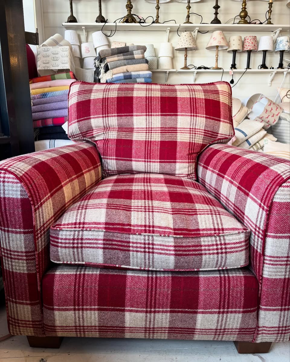 An Edwardian Armchair - Covelli Tennant, image size:960x1200