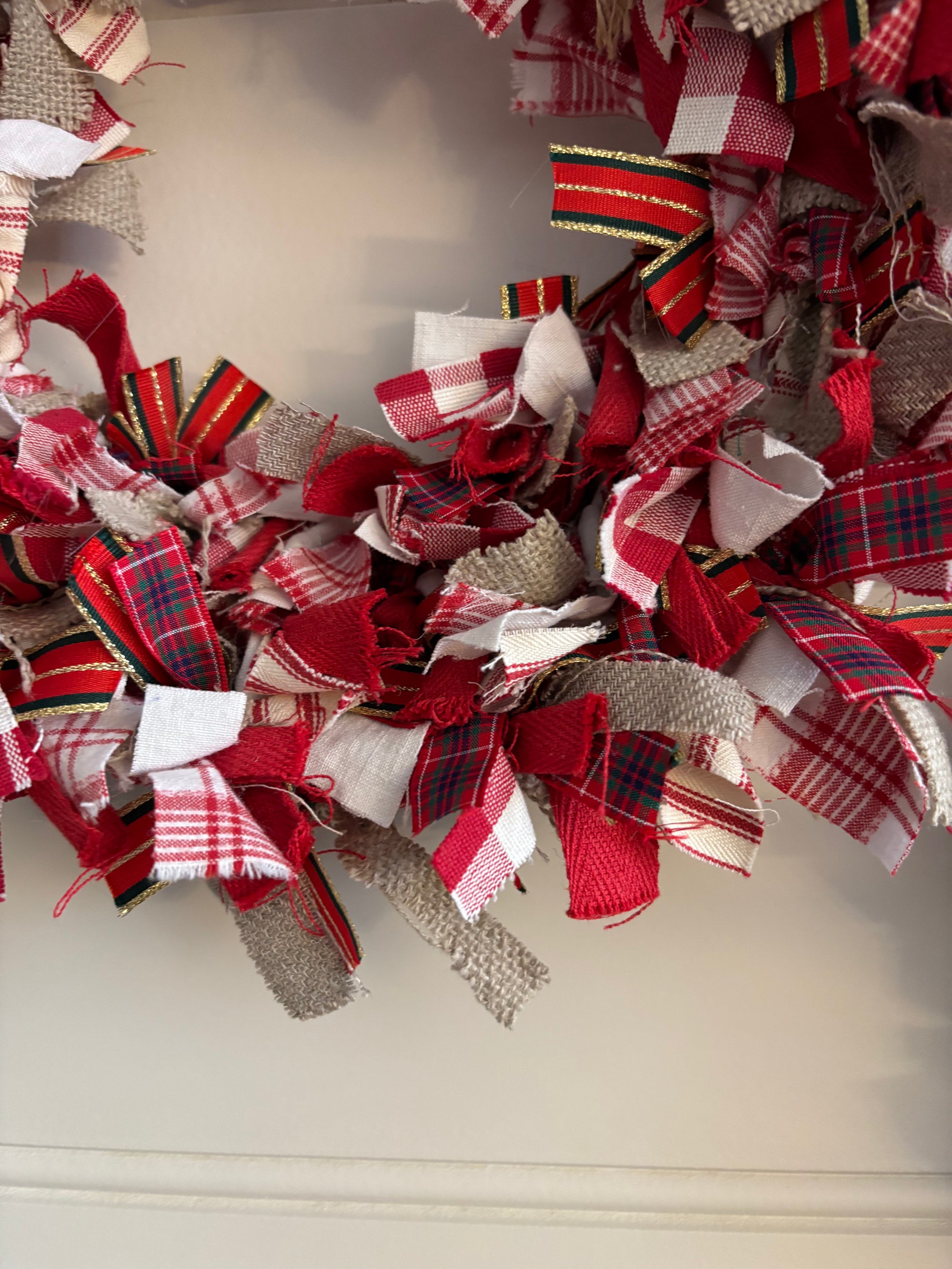 Christmas Rag Wreath - Christmas Red & Gold