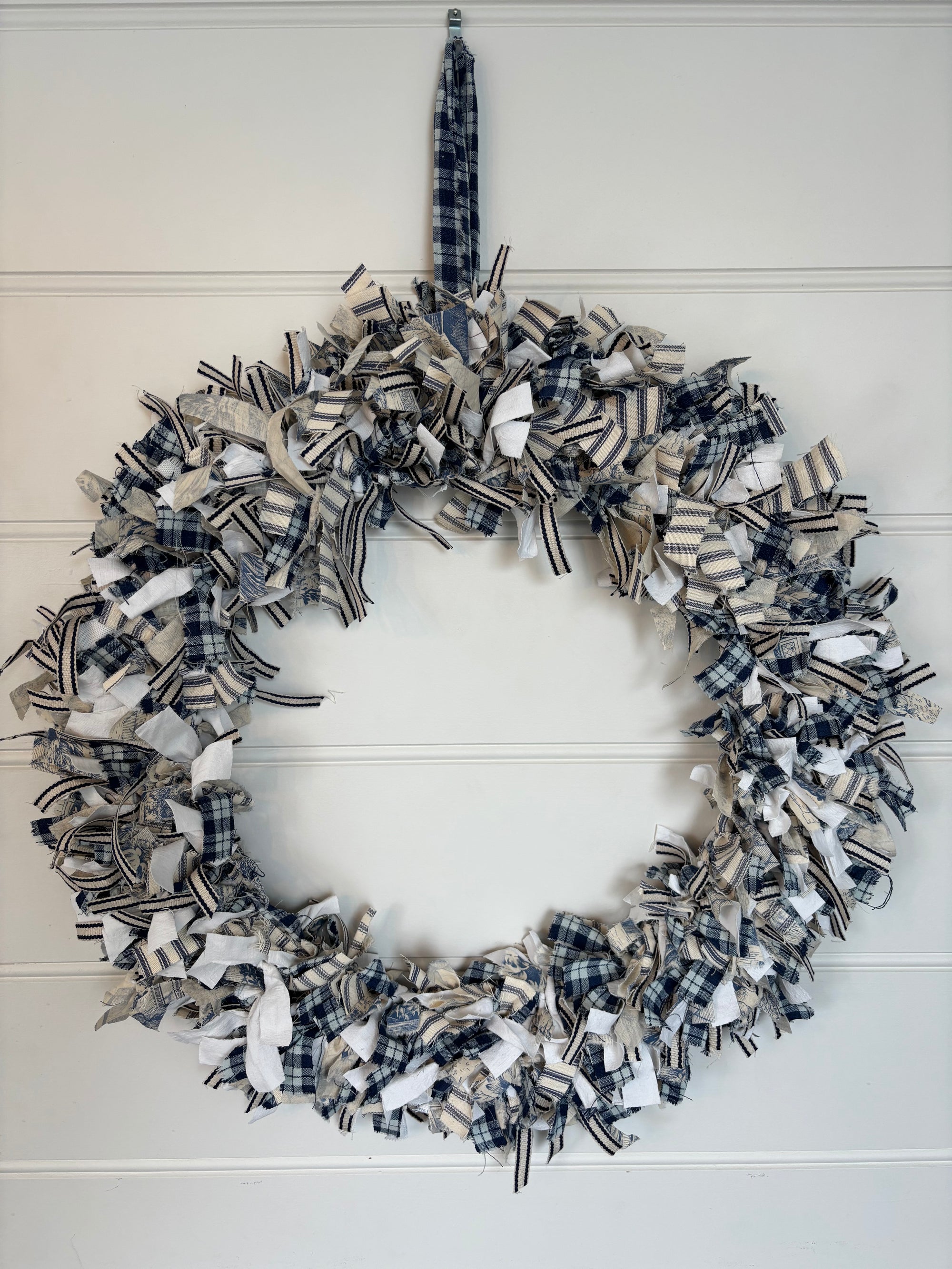 Christmas Rag Wreath - Blues