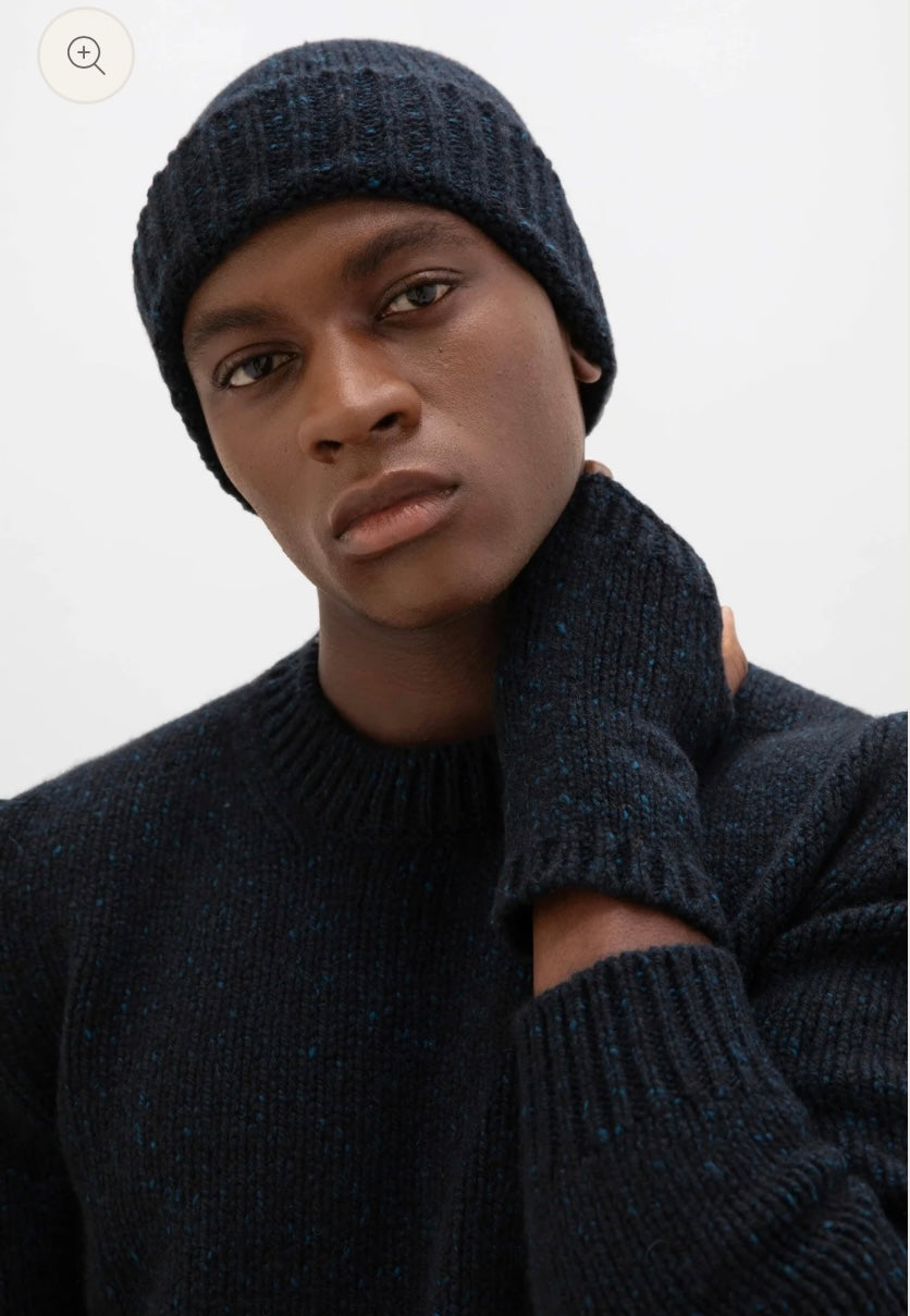 Unisex chunky Donegal Cashmere Ribbed Hat - Navy Ombre