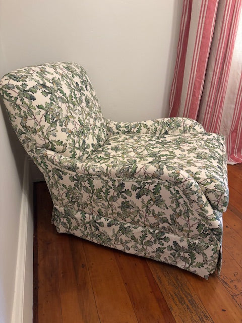 Oak leaf English linen country house chair