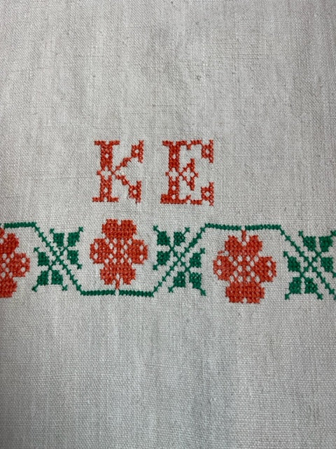 Antique Linen Table Runner - monogrammed 'KE'