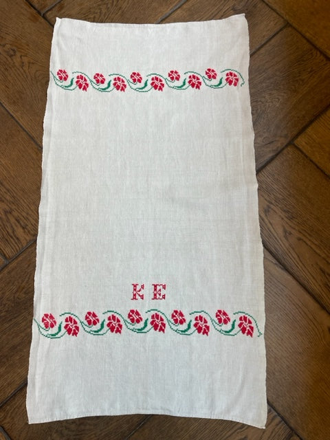 Antique Linen Table Runner - monogrammed 'KE'