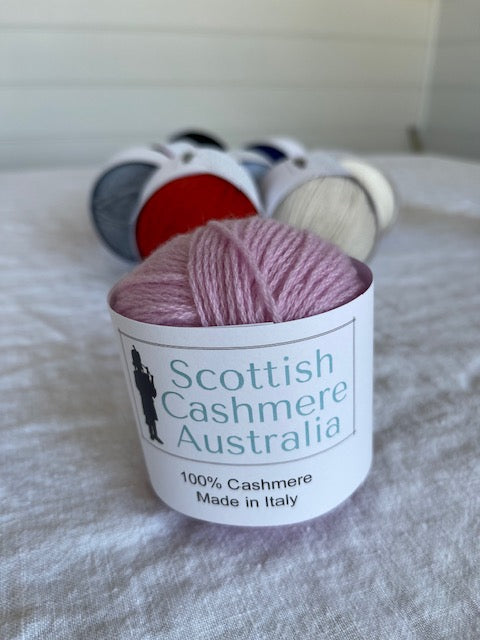 SCA 4-ply Cashmere Knitting Yarn - Pale Pink