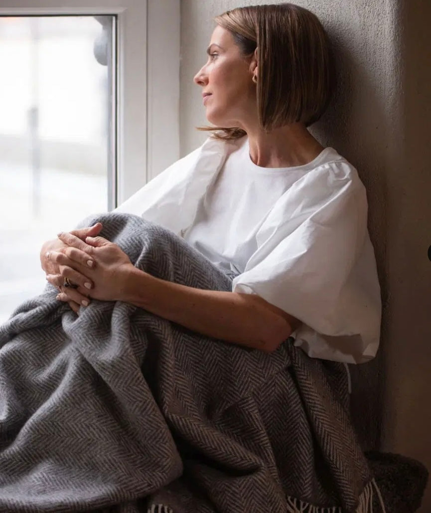 Merino Cashmere Throw - Grey Herringbone