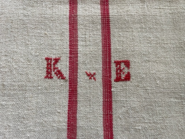 Antique Linen Table Runner - monogrammed 'KE'