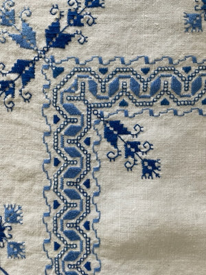 Vintage French linen blue-embroidered tablecloth & napkin set