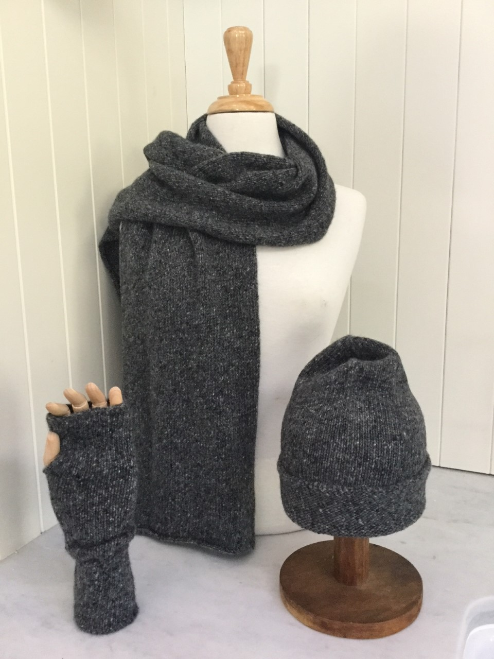 SCA 6-ply Scarf | Donegal Anthracite