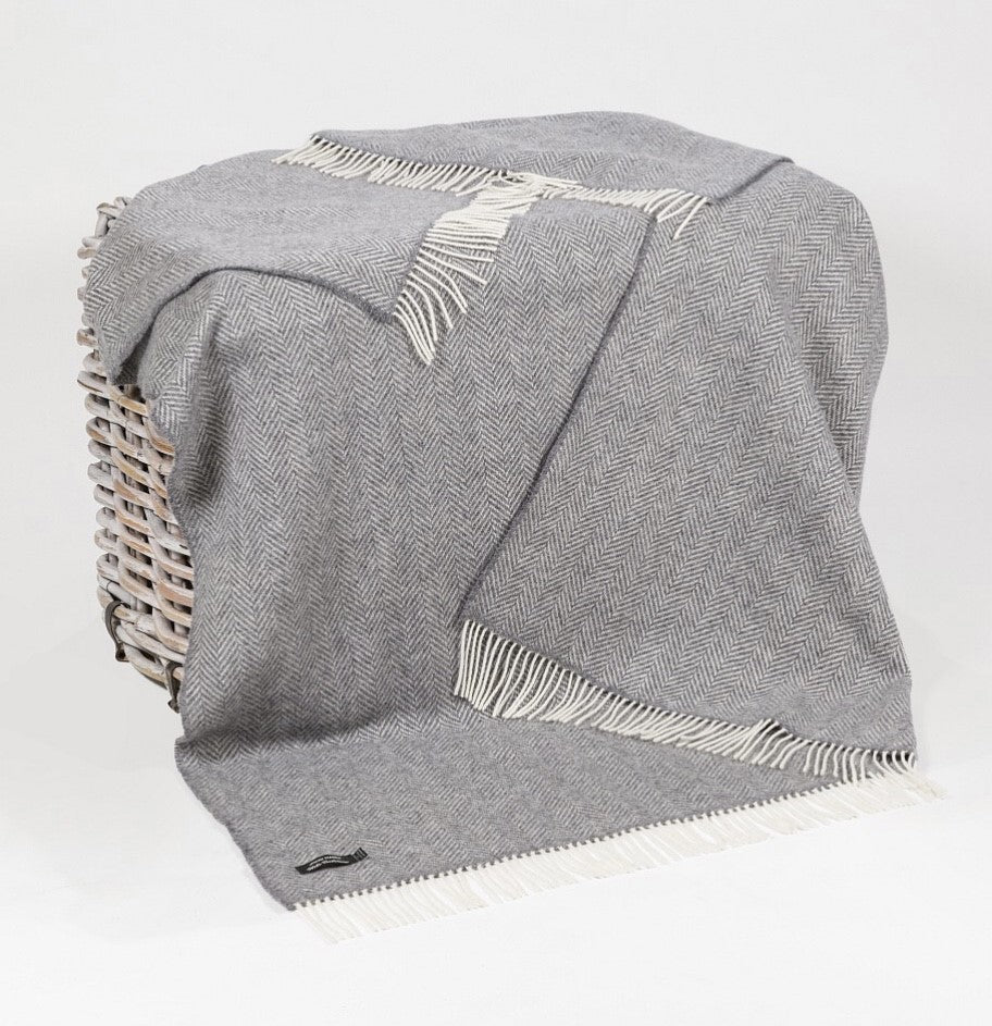 Merino Cashmere Throw - Grey Herringbone